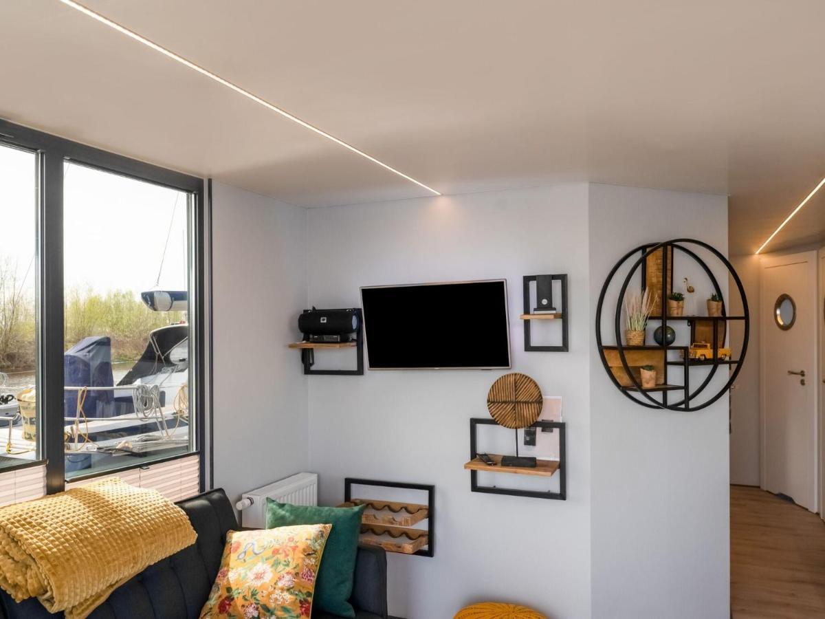 Hotel Beautiful Houseboat In Marina Of Volendam Extérieur photo